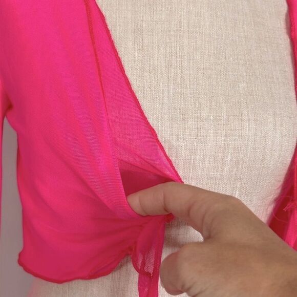 SHEIN ICON Hot Pink Lettuce Trim Knot Front Flare Sleeve Crop Top size XS - Picture 6 of 13
